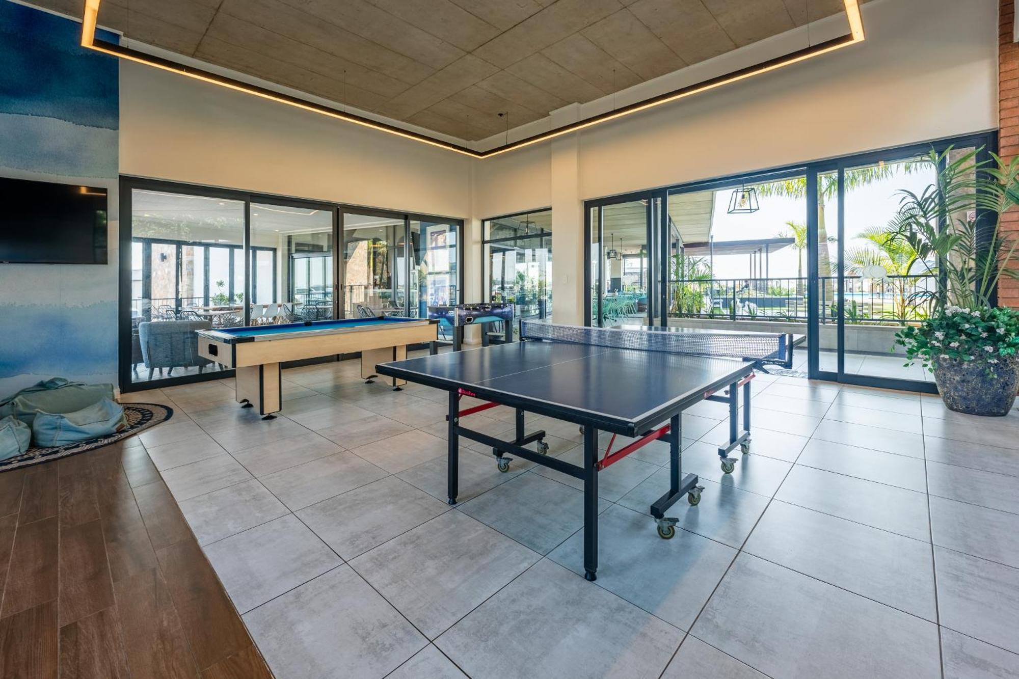 572 Hills Apartment